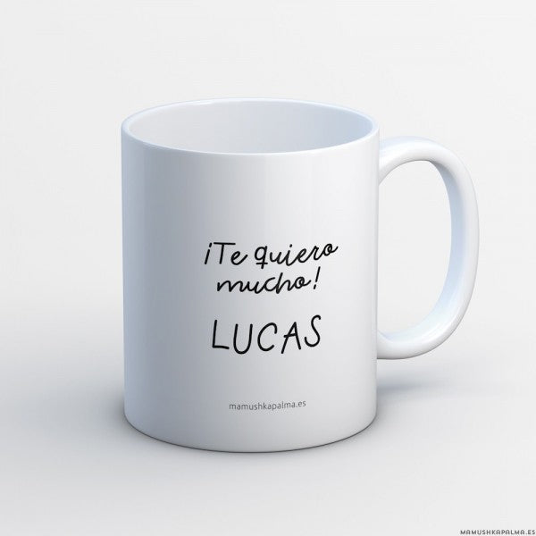 Taza “Mamá necesita un café”